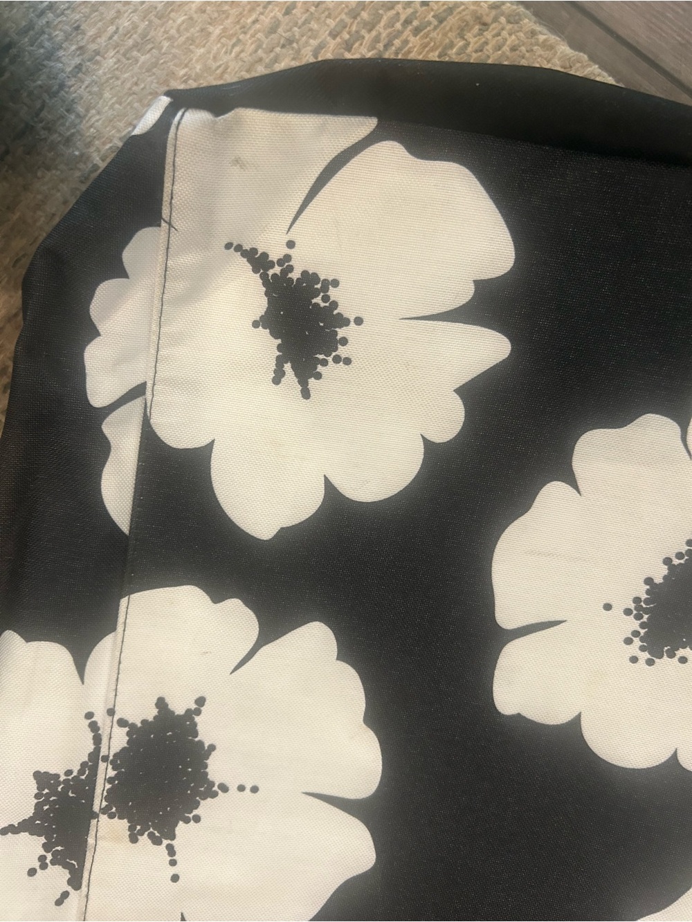 thirty-one Black and White Floral Tote with Front Pocket - Picture 5 of 7